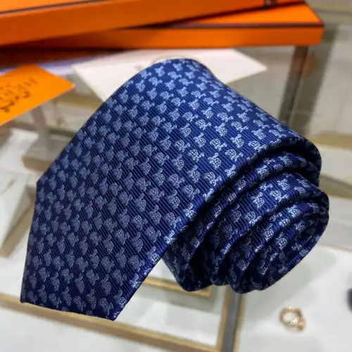 TIES Tie 2210WH0203 0125