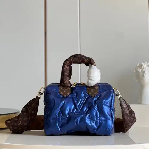 LV Bag 2212YZ0025 0124