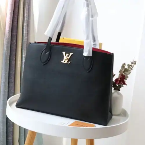 LV Bags 2106DJ0094 0131