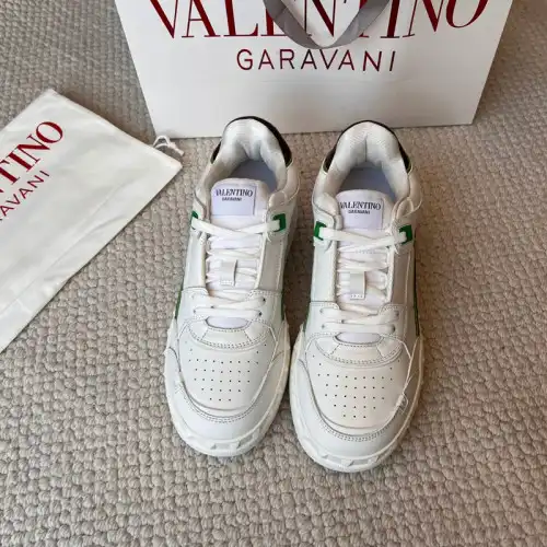 Valentino Shoes 2402PZ0006 0206